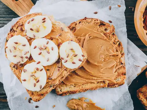 Creamy peanut butter banana spread