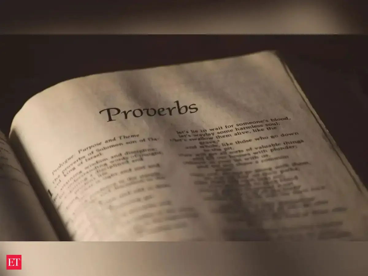 Amish Proverb: “The best things in life are not things” meaning, origin, and why it matters today