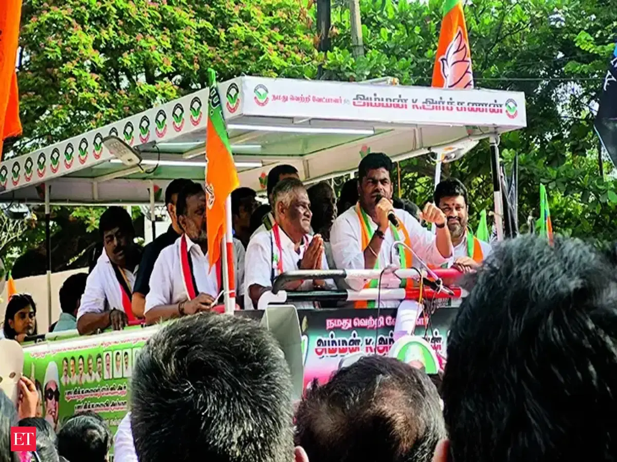BJP’s Annamalai targets DMK at Coimbatore rally, turns into massive show of strength