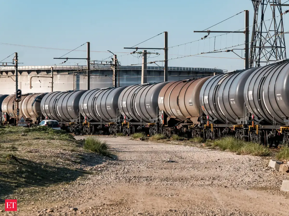 A panicked race for barrels grips the global oil market