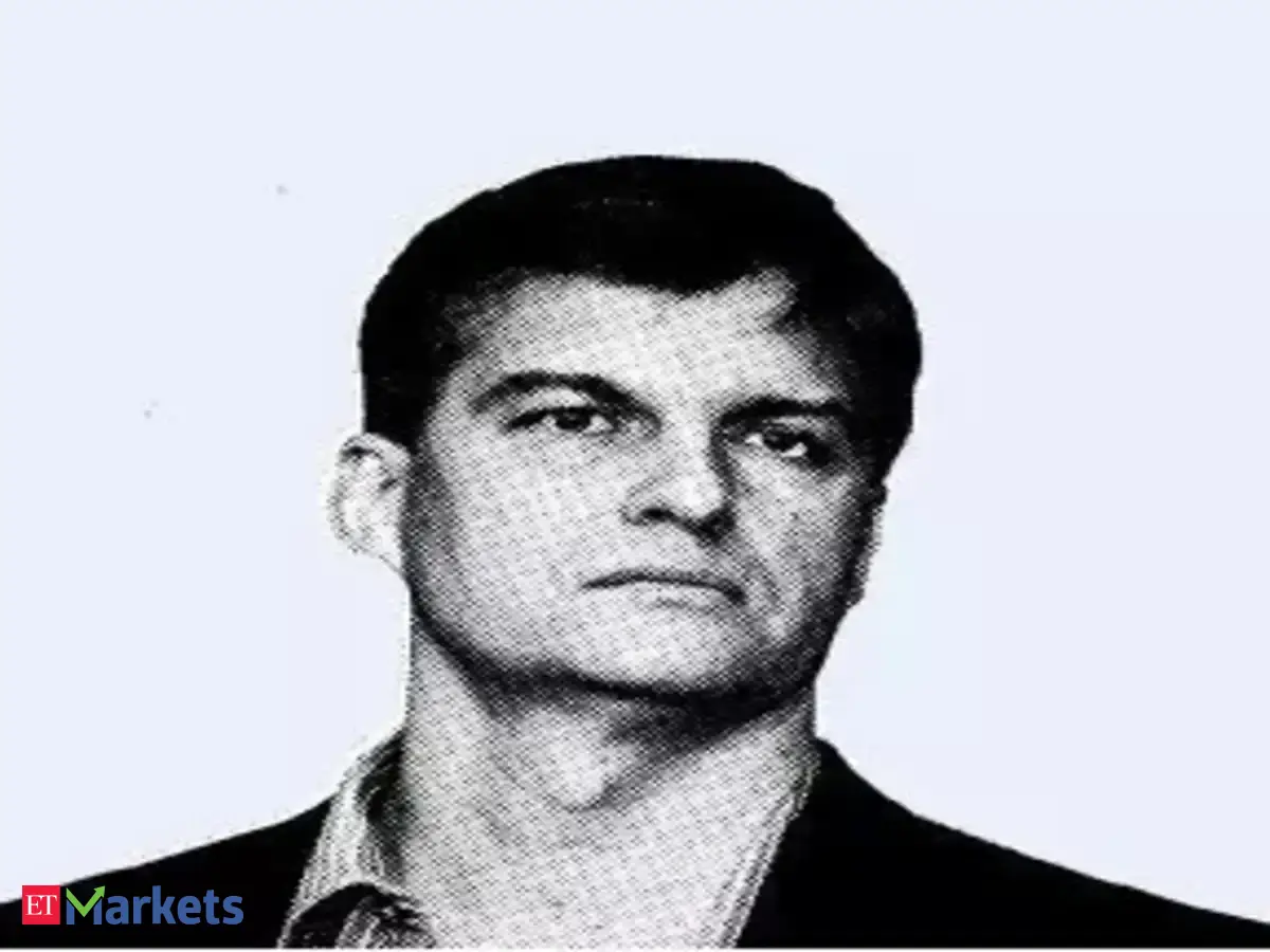 Michael Burry is still betting against Palantir even after Trump's 'warfighting' praise. AI bubble ready to pop?