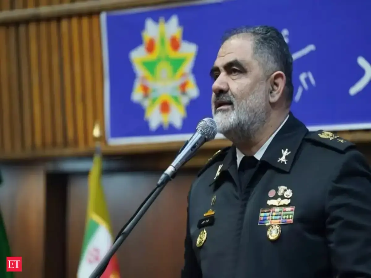 Iran navy chief calls Trump threat to block Hormuz strait 'ridiculous'