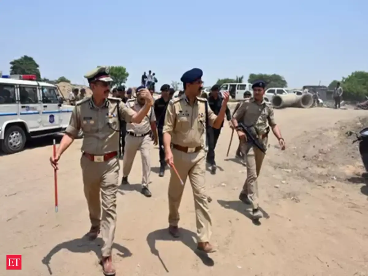 Seven killed after being run over by truck in Gujarat's Surendranagar