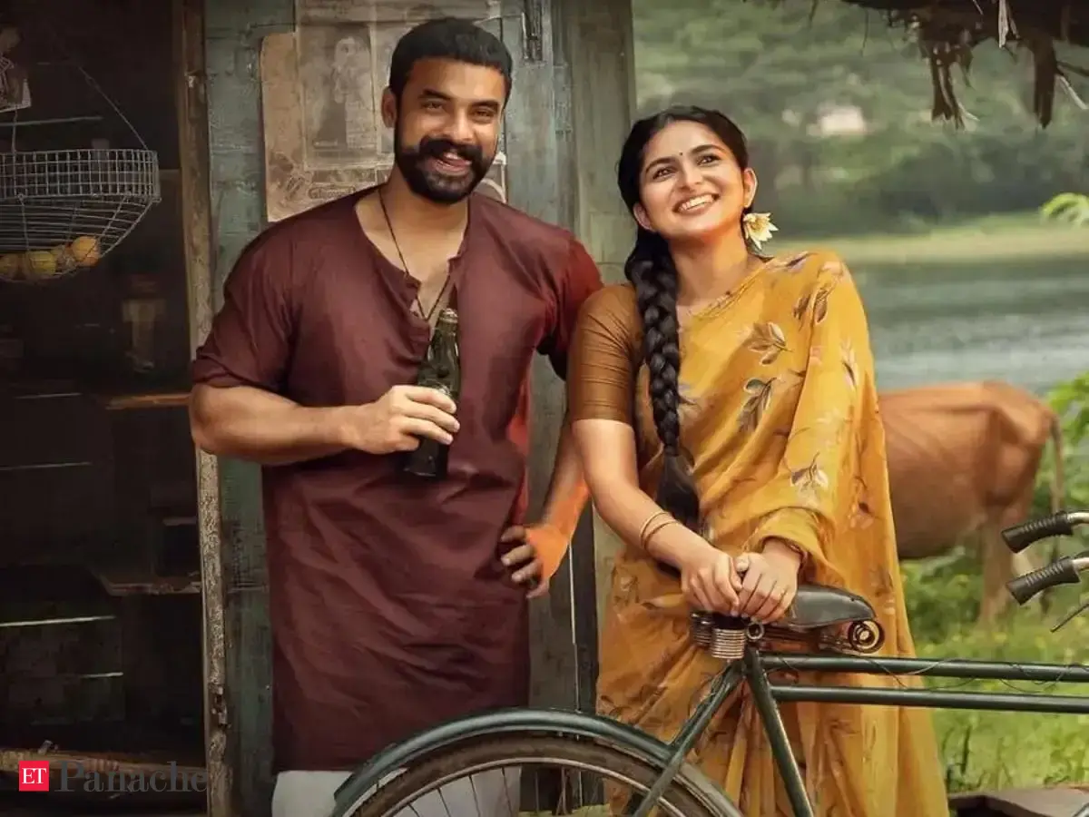 Pallichattambi Twitter review: Netizens laud Tovino Thomas's 'terrific' performance in Malayalam action movie. Prithviraj Sukumaran's cameo wins heart
