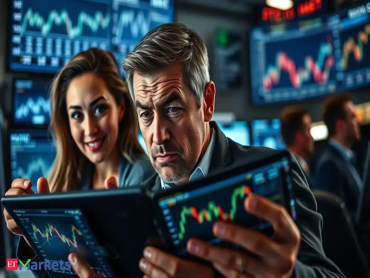 Market swings trigger retail rethink, active client base of top brokers falls