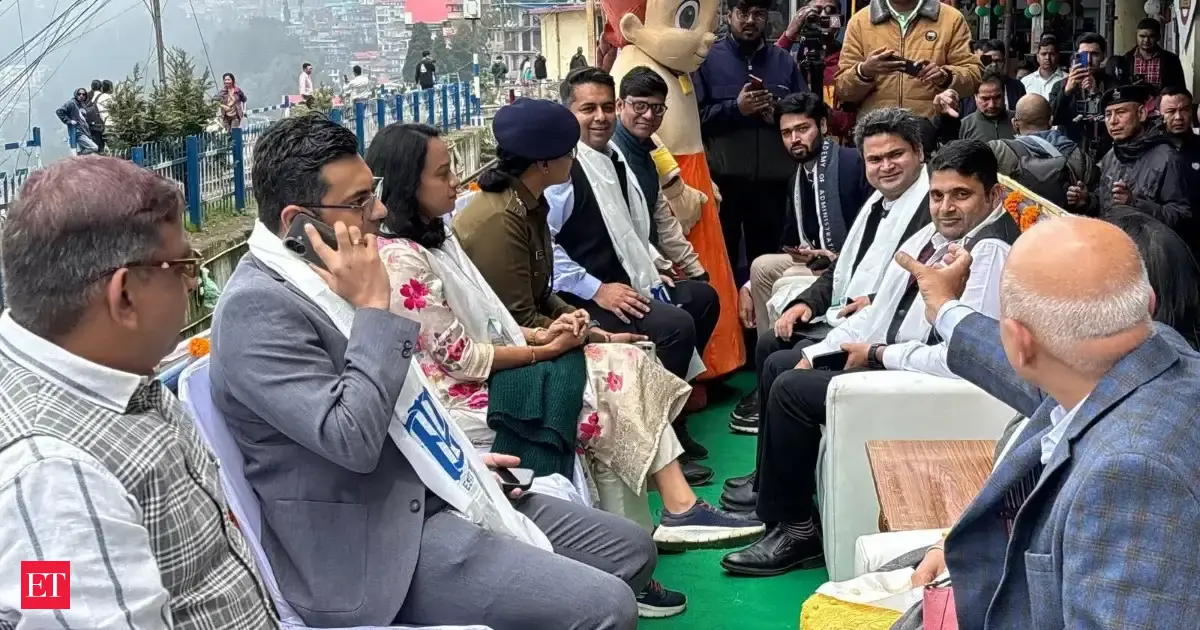 ECI rolls out ‘Democracy Express’ in Darjeeling to drive voter awareness