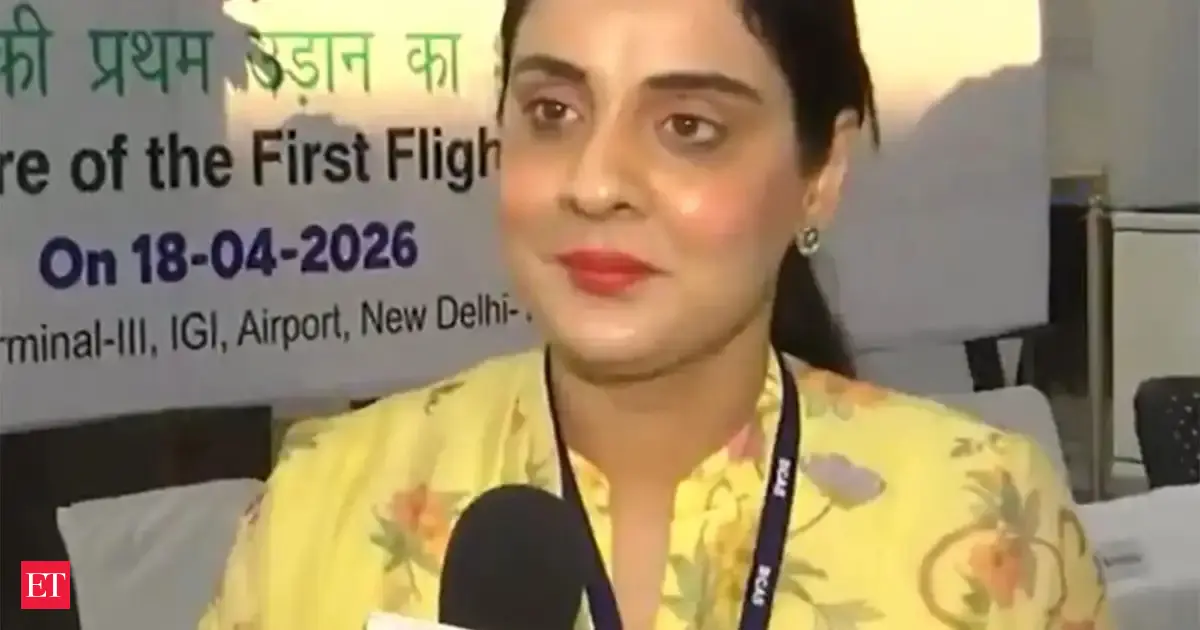 First batch of Hajj 2026 with 371 pilgrims departs for Mecca from New Delhi