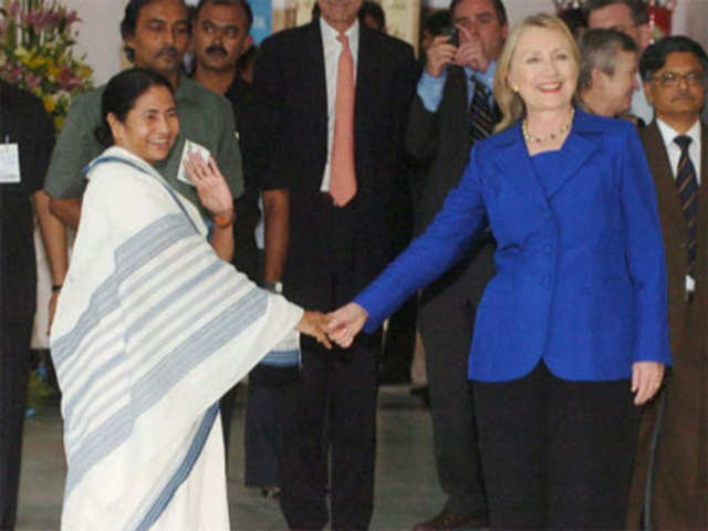 Clinton with Mamata Banerjee