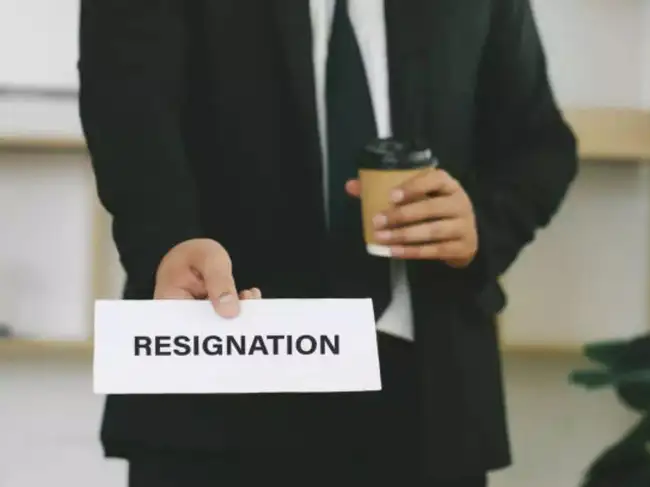 Employee resign