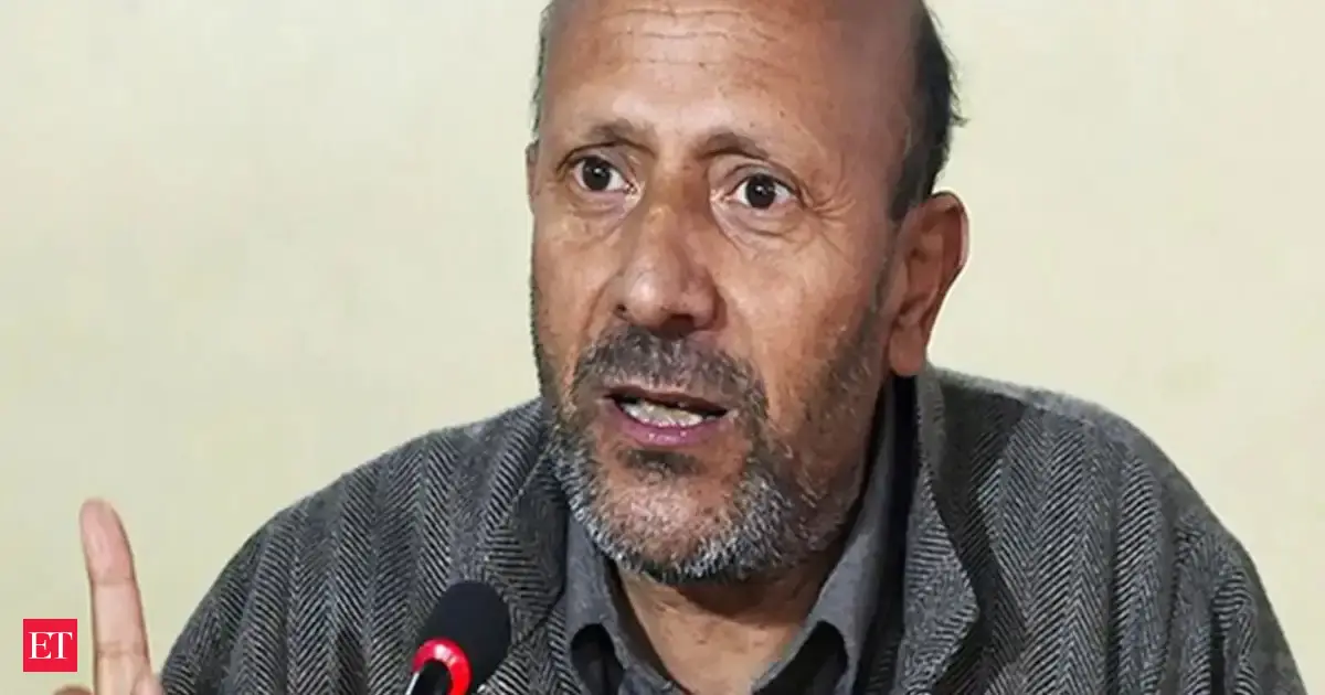 Kashmir parties urge authorities to release Baramulla MP Rashid