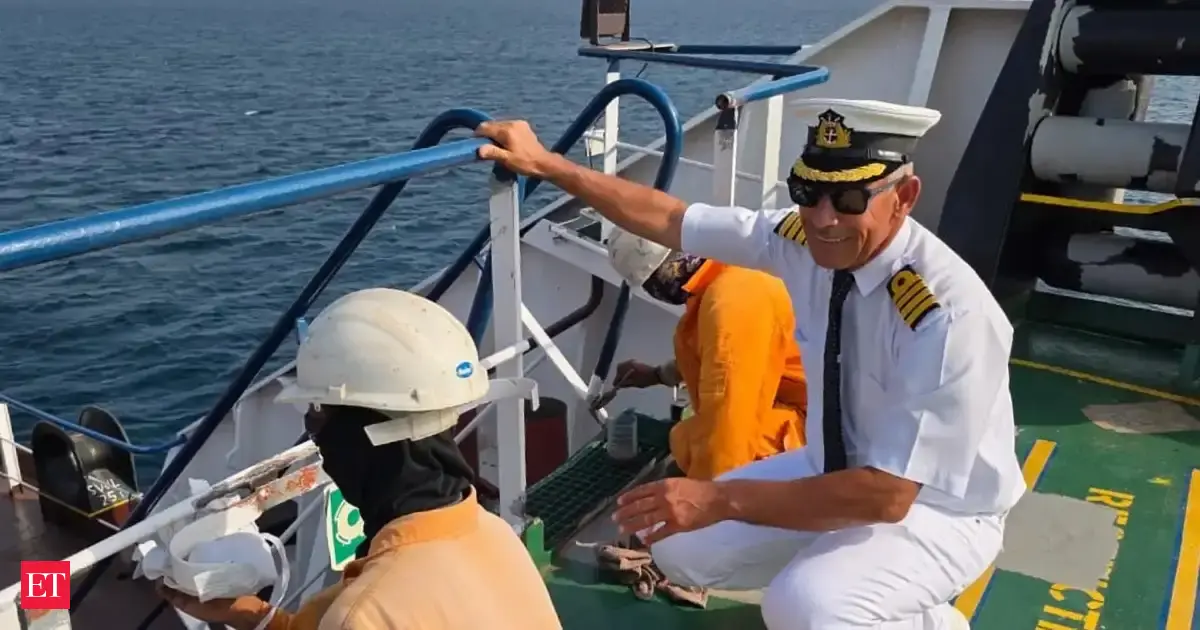 US-Iran war: An Iraqi captain keeps sailing despite the threat of attack amid regional war