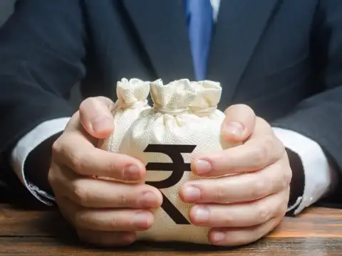 For Rs 5,000-10,000 investment basket