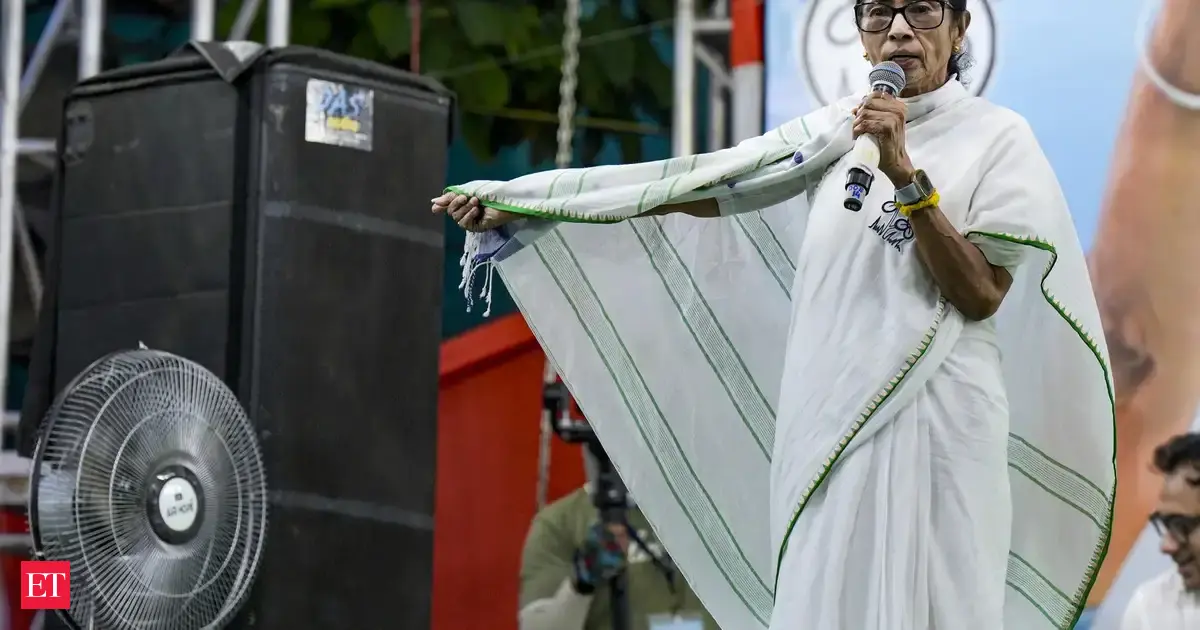 PM Narendra Modi's 'jhalmuri' stop a 'drama': Mamata Banerjee