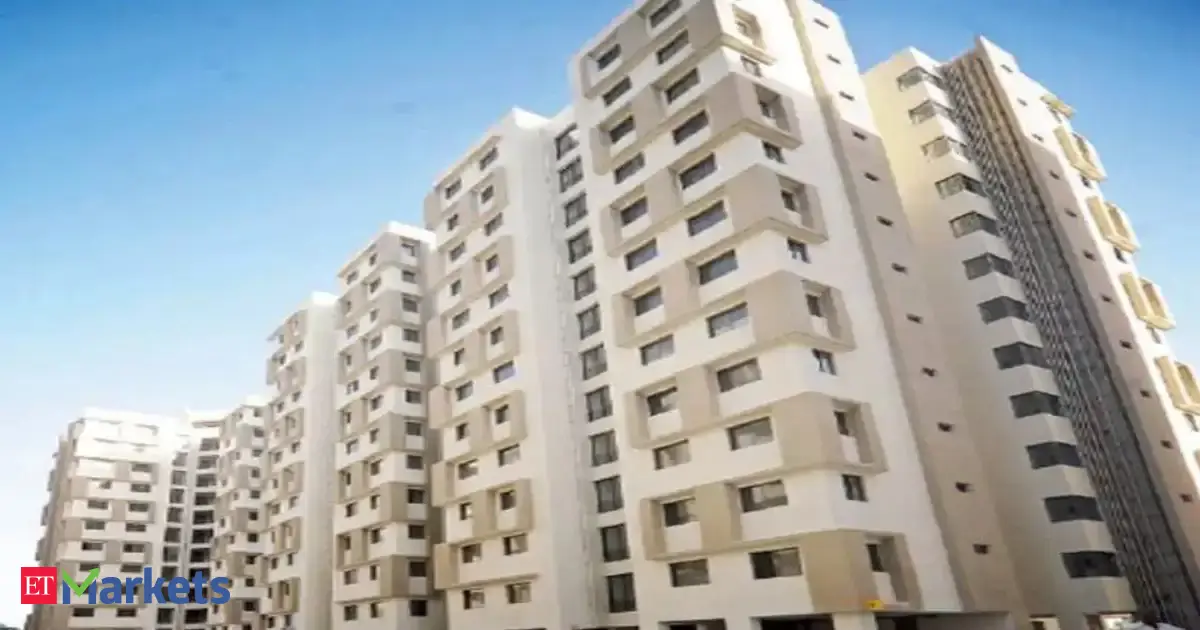 Oberoi Realty shares rise 3% after sharp surge in Q4FY26 bookings