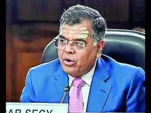 Invoking Patel, Cabinet Secretary Pushes No-politics, No-communalism Code