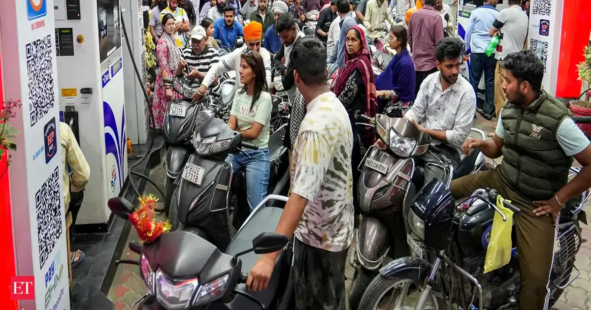 Petrol Price Today (April 22): As crude oil prices hover around $100, check fuel rate in Delhi, Mumbai, Chennai, Bengaluru, Hyderabad and other cities