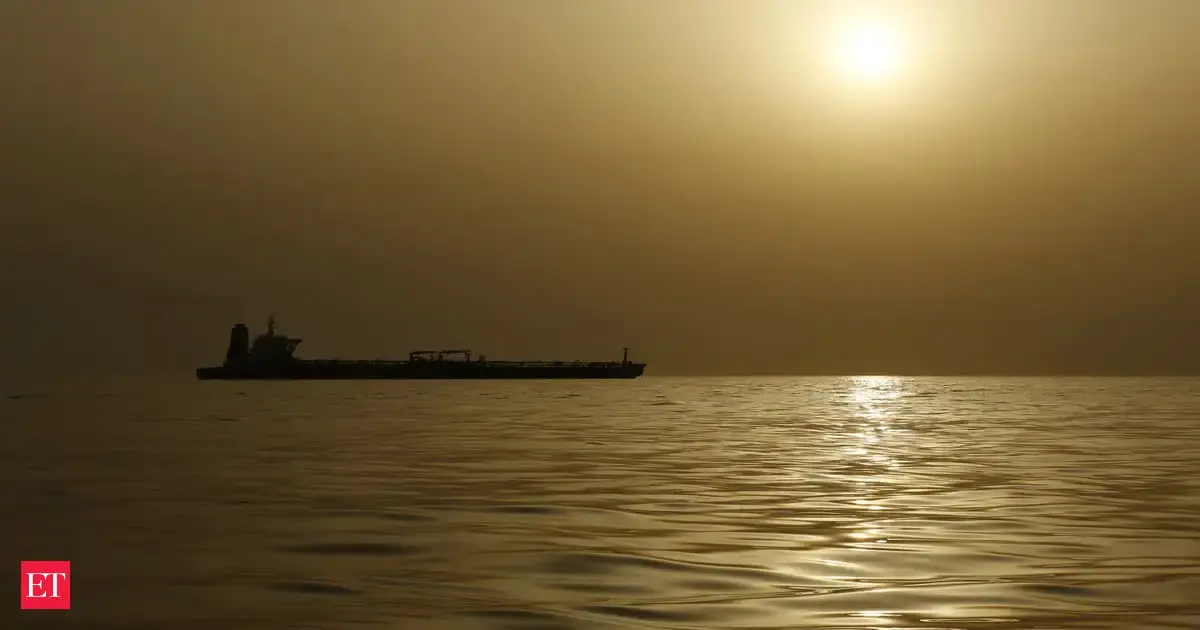 Iran tankers laden with crude go dark to sail past US blockade