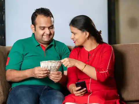 Your first money conversation as a couple: Make it count