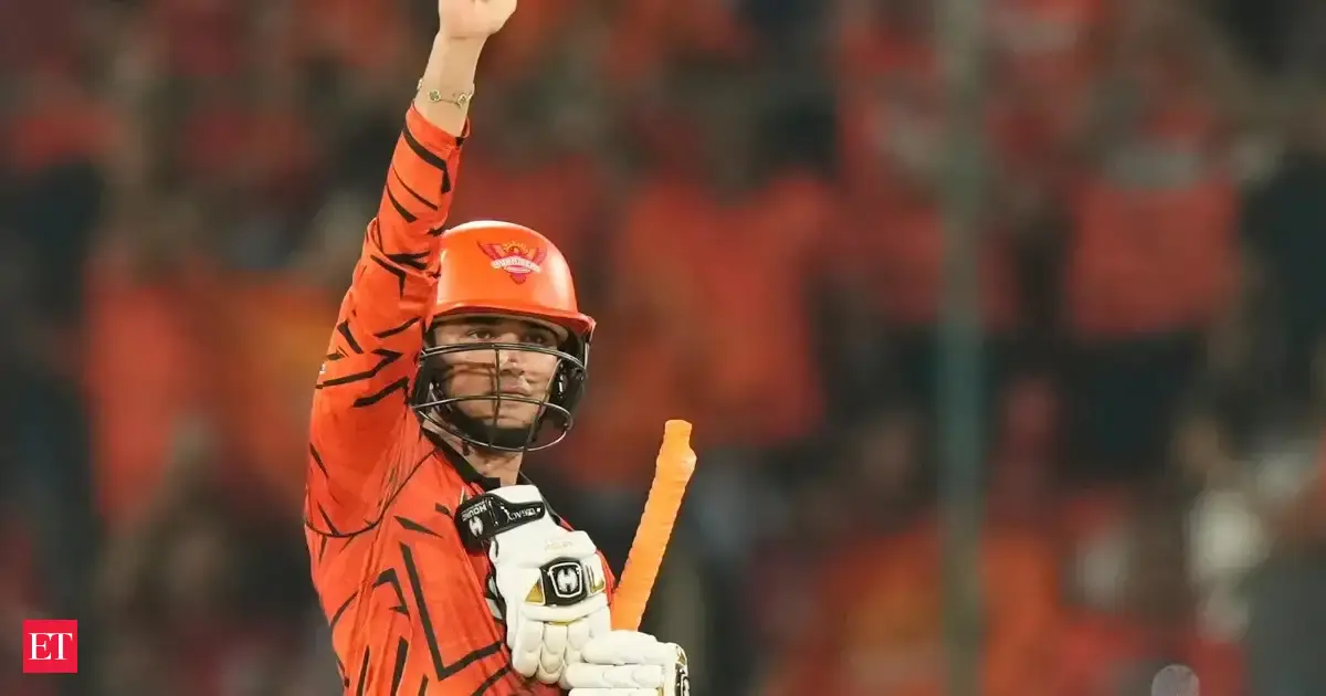 IPL 2026: Abhishek Sharma the entertainer helps Sunrisers Hyderabad beat Delhi Capitals