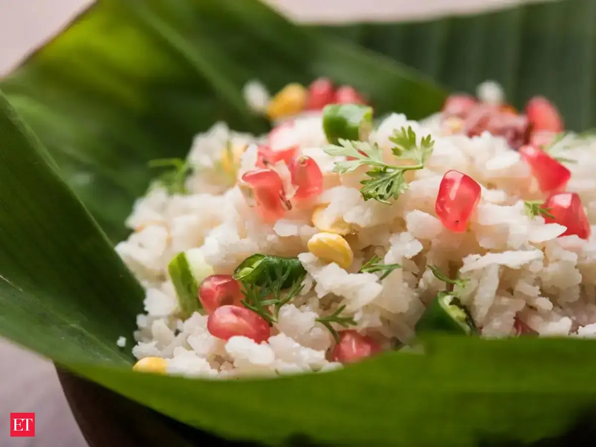 6 no-cook breakfasts for energetic mornings - Classic Soaked Poha Salad