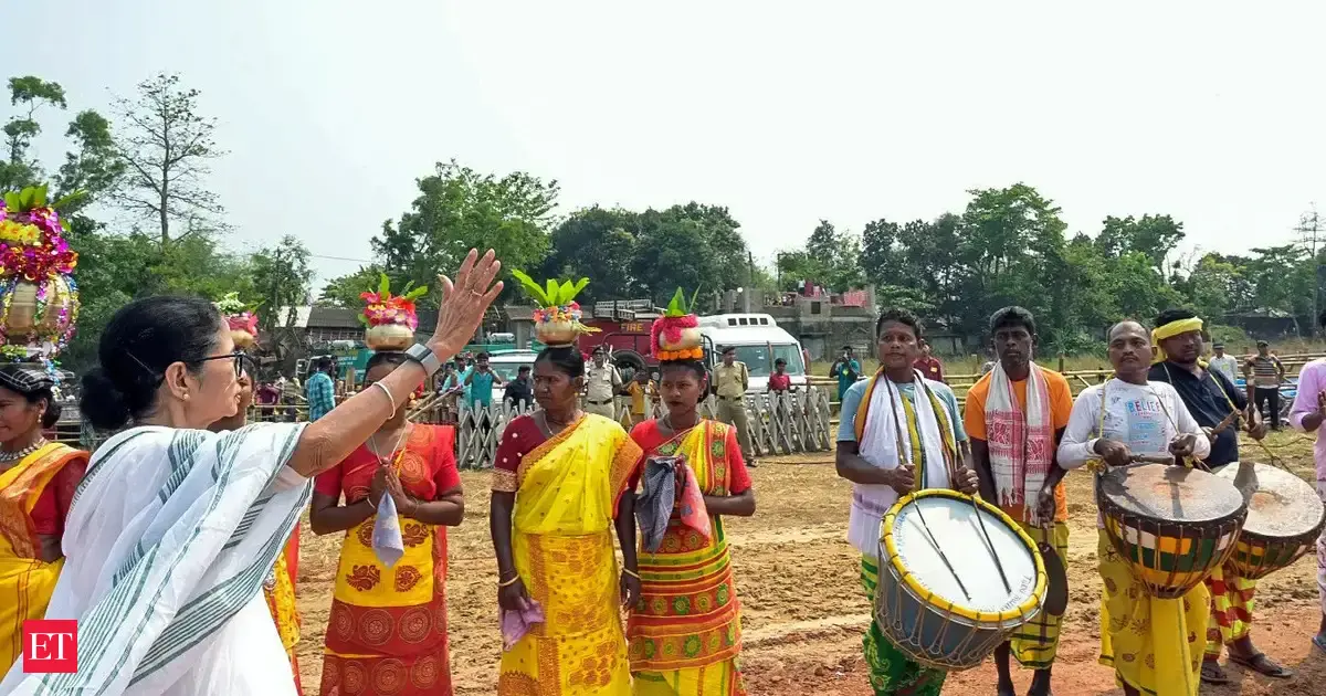 West Bengal polls: 17% rise in 'red alert' constituencies, 23�ndidates with criminal cases, says report