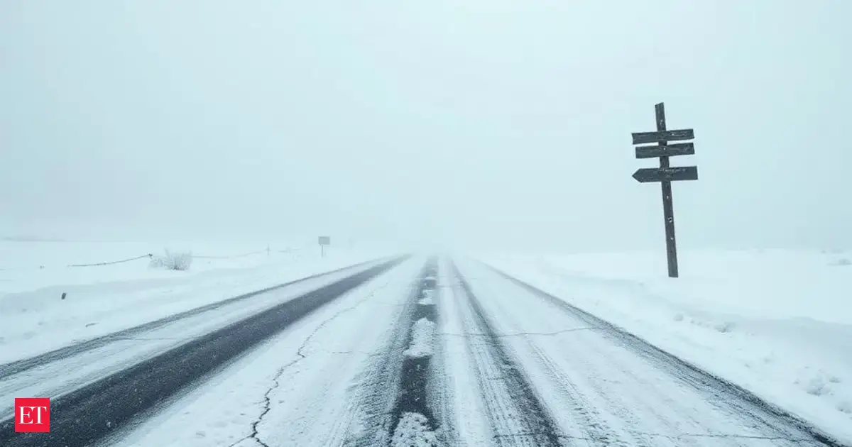 Snow chaos ahead! 18 inches incoming, as travel could become impossible in warning zones