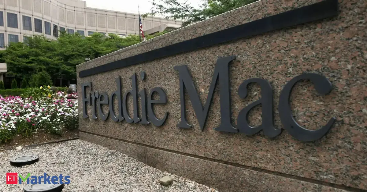 US stocks: FICO shares slide as Freddie Mac, Fannie Mae begin accepting rival VantageScore