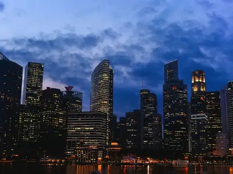 Dubai vs Singapore vs GIFT City: Which investors should choose what?