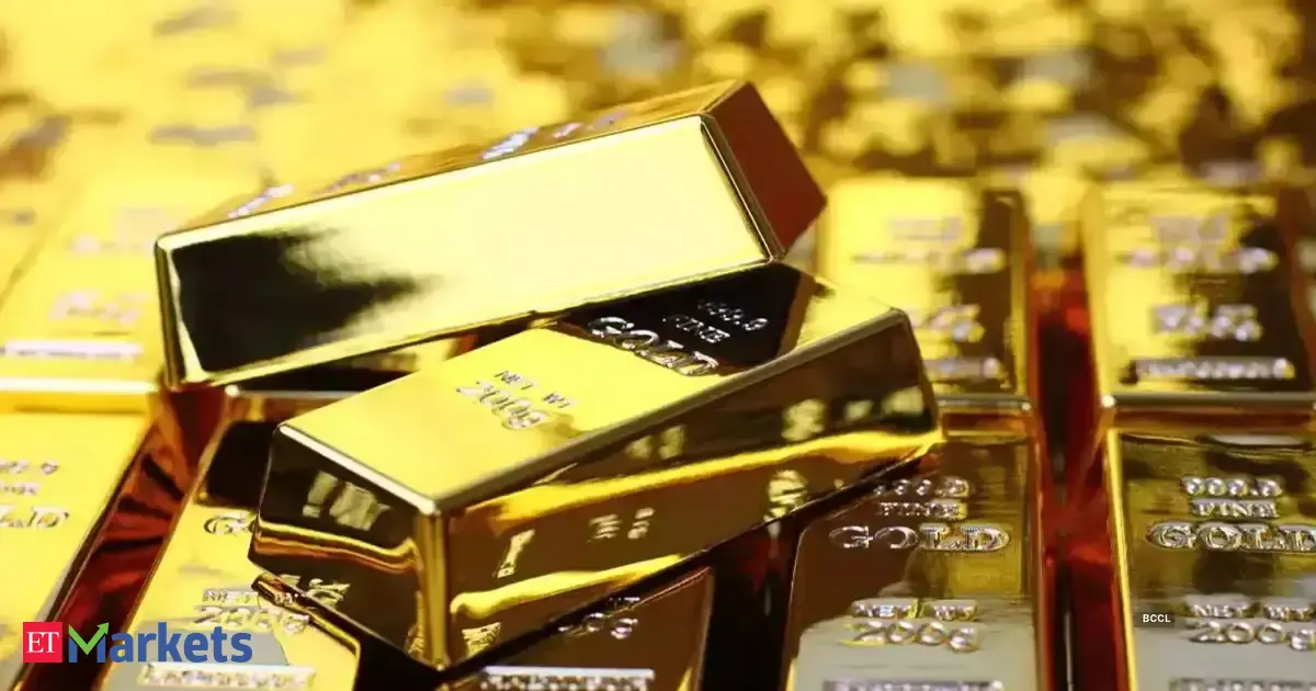 Gold set for weekly drop as higher oil prices stoke inflation fears