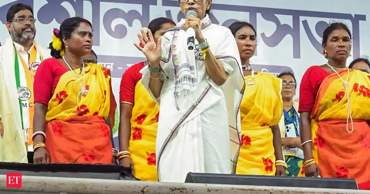 Those who believe they can run Bengal from Delhi are deeply mistaken : Mamata Banerjee