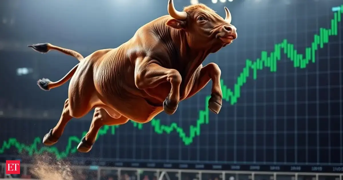 S&amp;P 500 hits record high close, surges $7.6 trillion since March as tech stocks power market rally