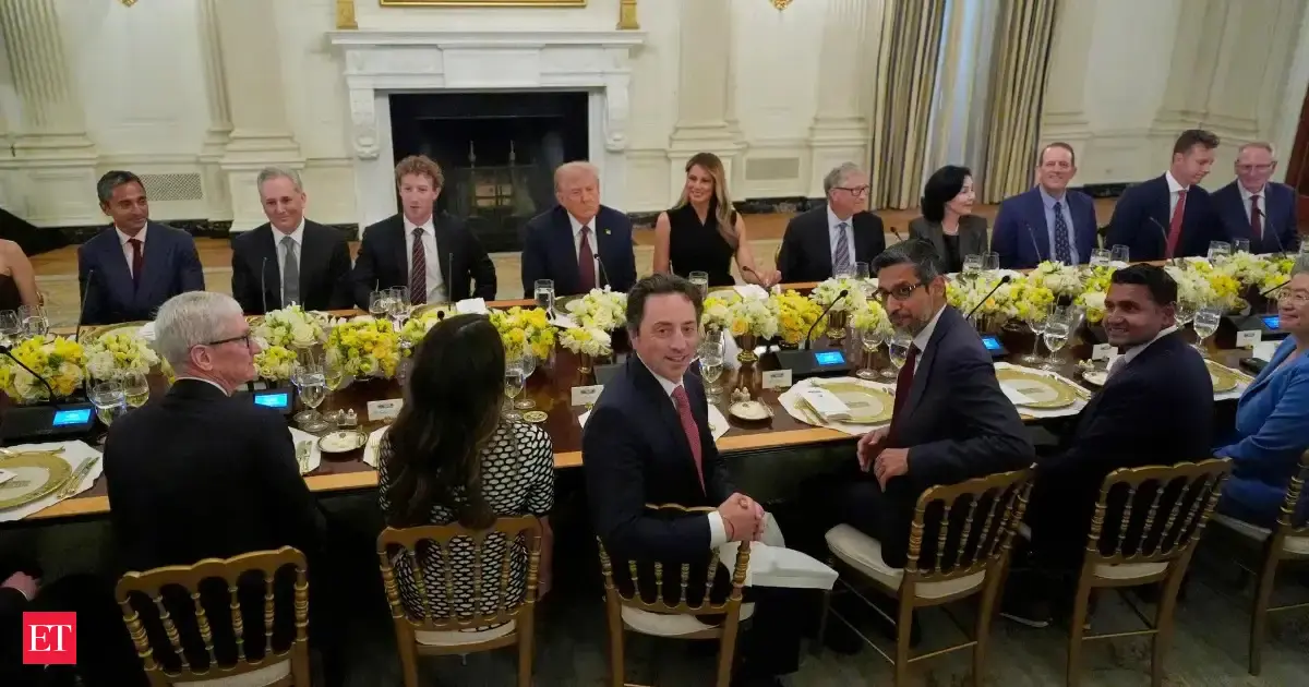 Donald Trump’s first White House Correspondents’ Dinner as President sparks tension, protests &amp; global spotlight