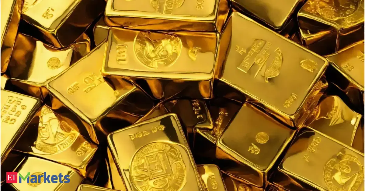 Gold gains but heads for first weekly loss in five weeks