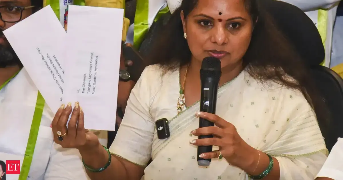 KCR's daughter Kavitha launches new political outfit, names it TRS