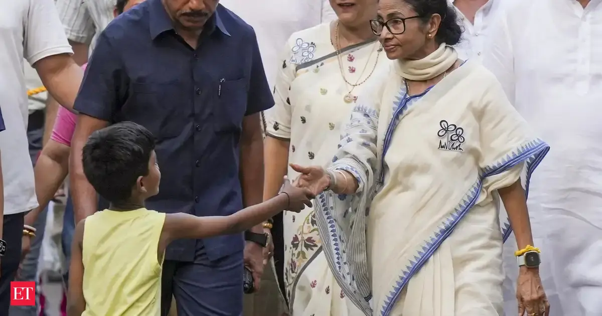 Entire Union cabinet, 19 CMs won't help BJP win Bengal polls: Mamata Banerjee