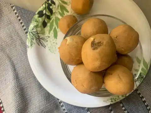 Sattu Ladoo (The Guilt-Free Dessert)