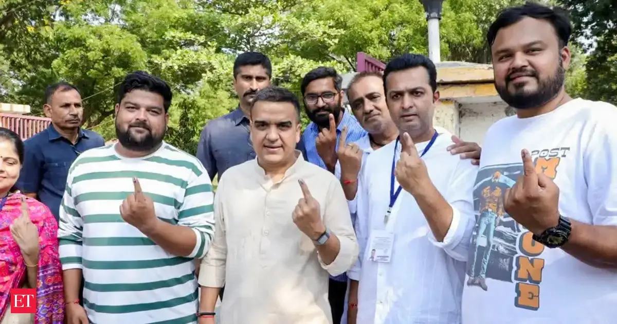 Gujarat local body polls voting: Three people, including a candidate, die amid high heat