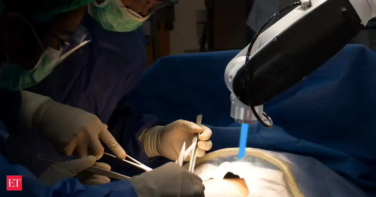 Robotic joint replacement surgery and insurance: The gap patients should know about