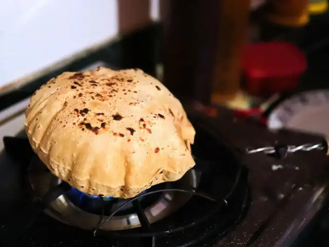 The Gingerly Cloth Wrap - 6 easy ways: How to keep rotis soft as cotton ...