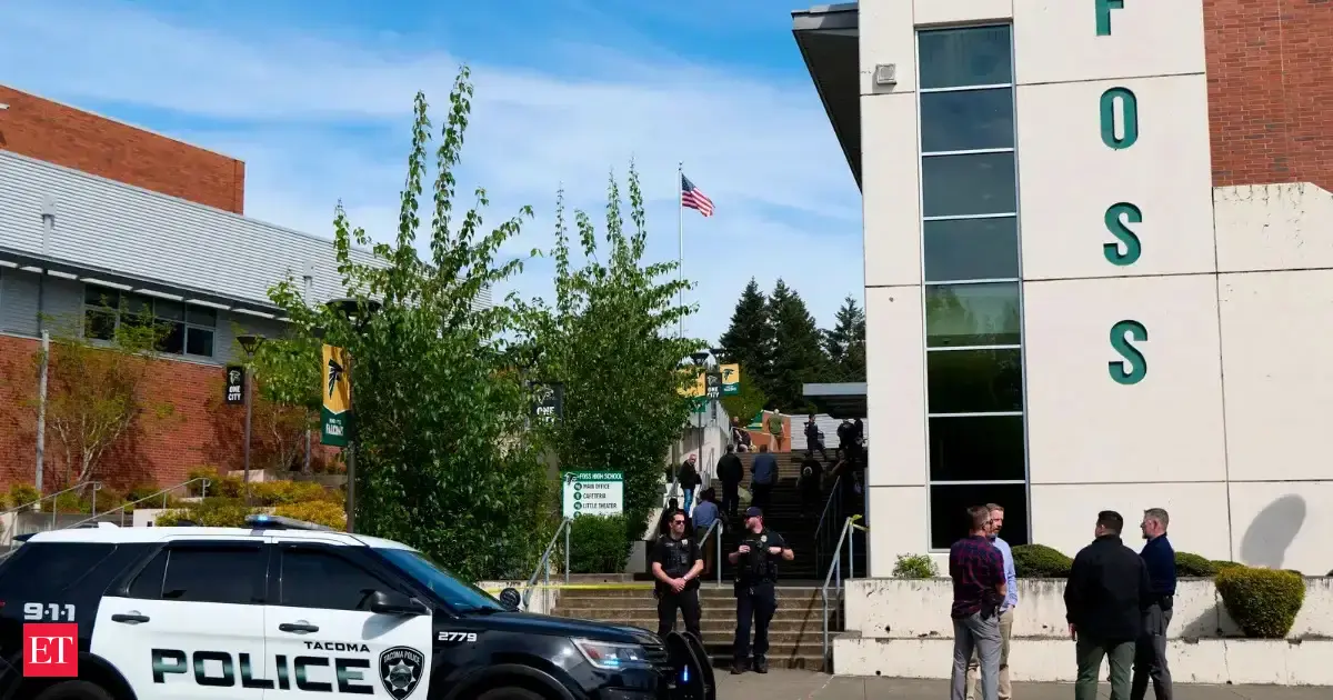 Stabbing at Washington state high school injures 6, including suspect