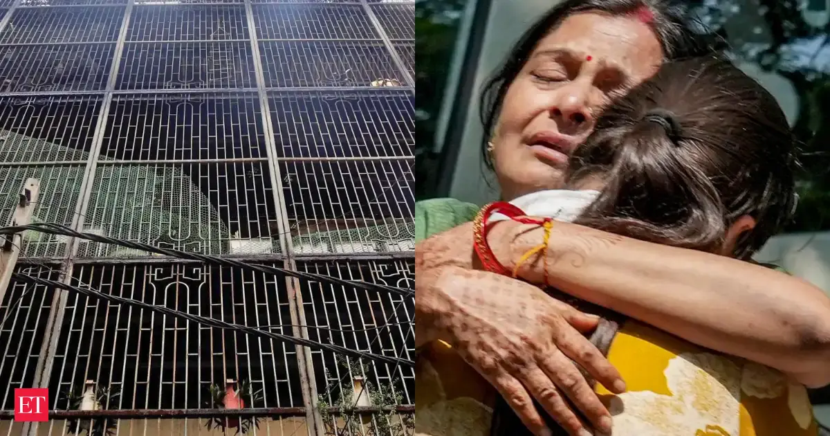 Delhi Fire Kills Nine as Locked Terrace and Iron Grills Trap Residents in Vivek Vihar — image 2