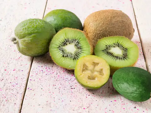 ​Kiwi and Guava