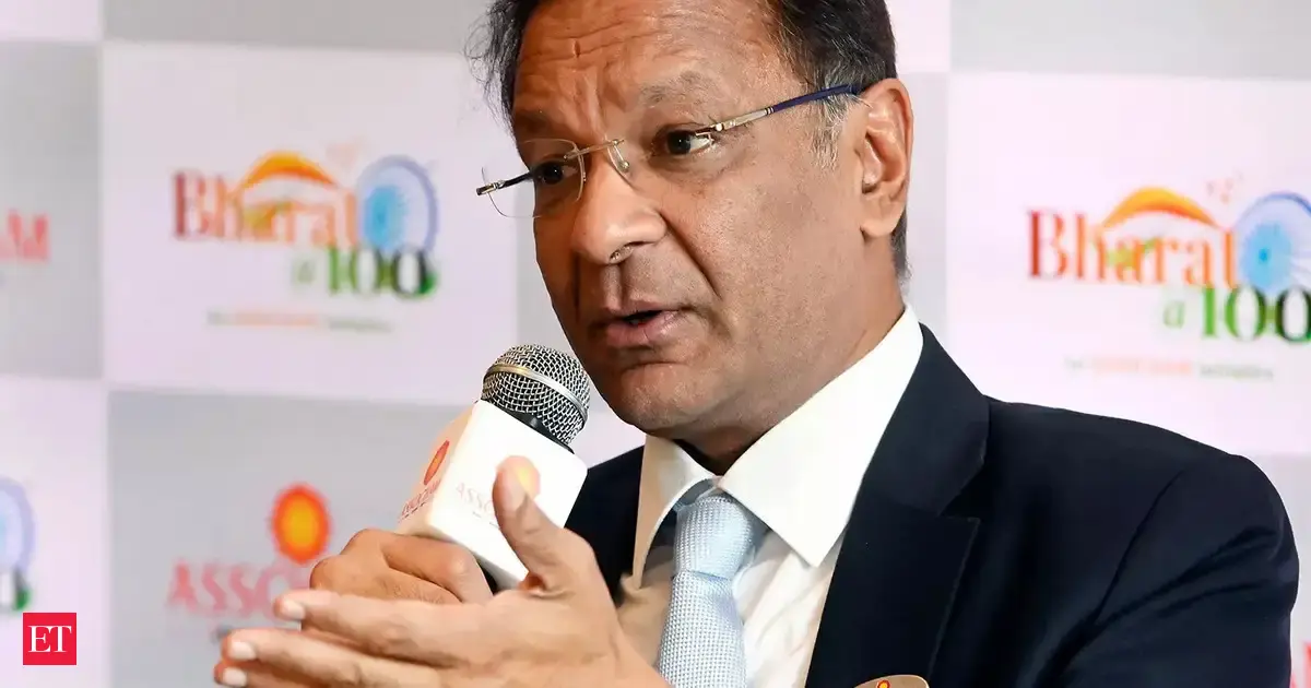 spicejet: Delhi HC dismisses SpiceJet and its promoter Ajay Singh's ...