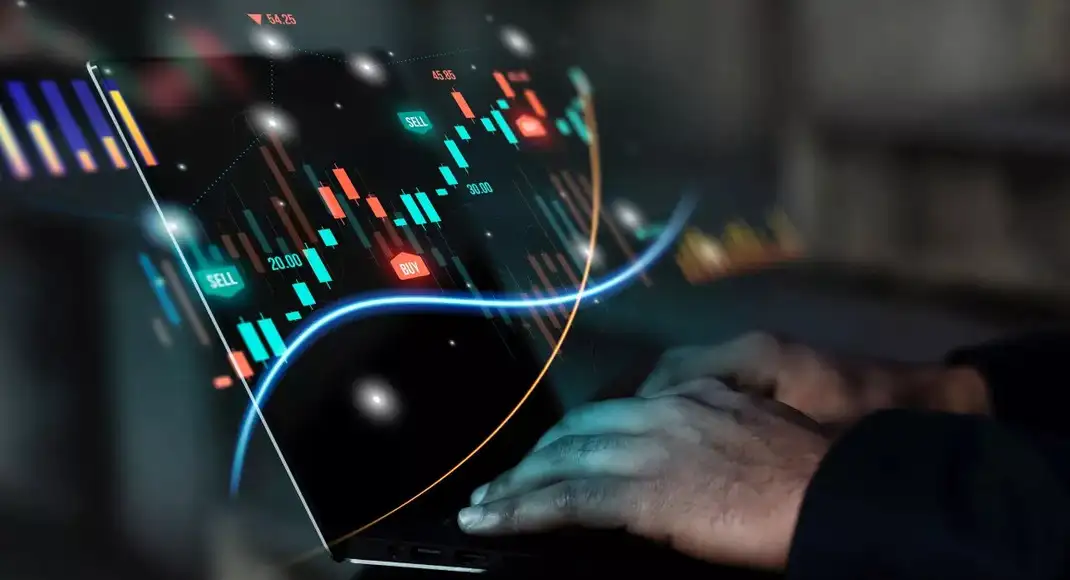 Two Trades for Today: A leading AMC for a rise of 9.3%, a mid-cap market-related stock for an almost 5% ga