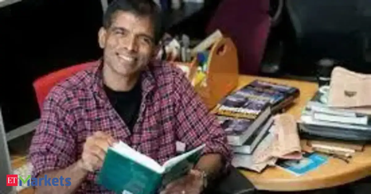 Image for article Is Tim Cook a better CEO than the legendary Steve Jobs? Aswath Damodaran shares his argument for Apple investors