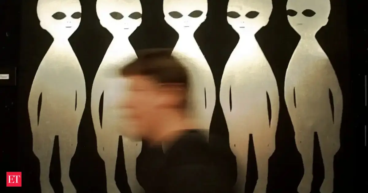 Pentagon Releases UFO Files: Unveiling Unidentified Anomalous Phenomena Sightings