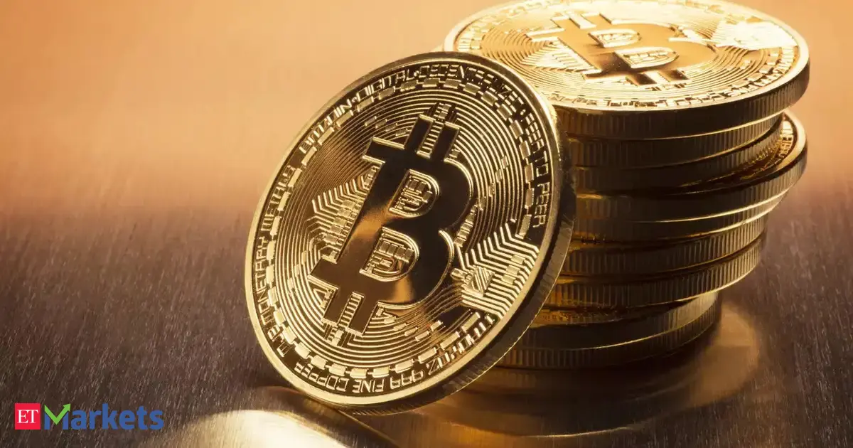 Bitcoin holds near $80,000 after rejection at $82,500; ETF outflows trigger cautious sentiment