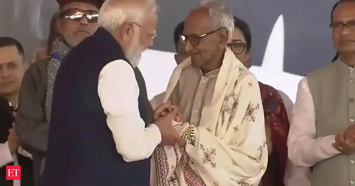 https://img.etimg.com/thumb/msid-130972491,width-1200,height-630,imgsize-69350,overlay-economictimes/articleshow.jpg