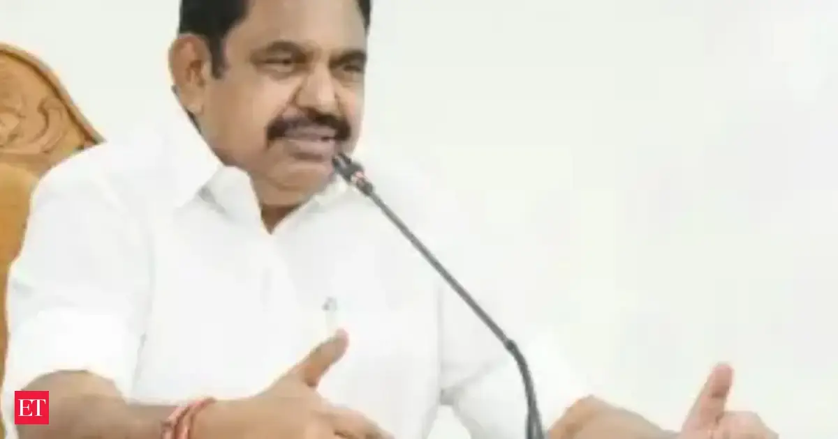 AIADMK MLAs return after Pondy resort stay, meet party chief
