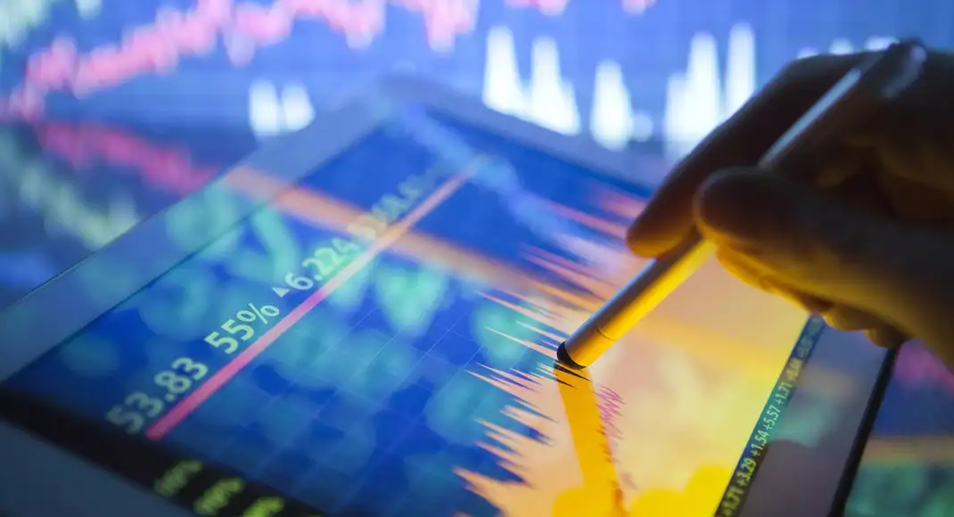 Secular, cyclical or war-dependent: A ratio to tell you what kind of growth you are buying. 6 stocks with
